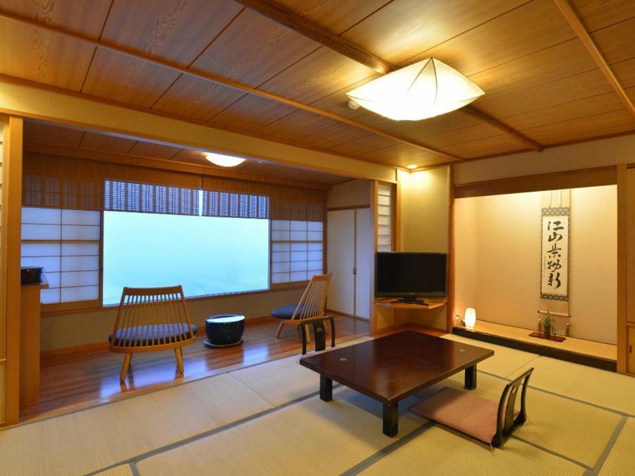 ホテル 清流山水花　あゆの里 人吉市 エクステリア 写真